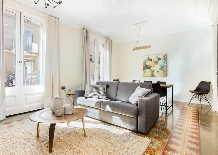 4Bedroom Apart With Balcony In Las Ramblas 1 1