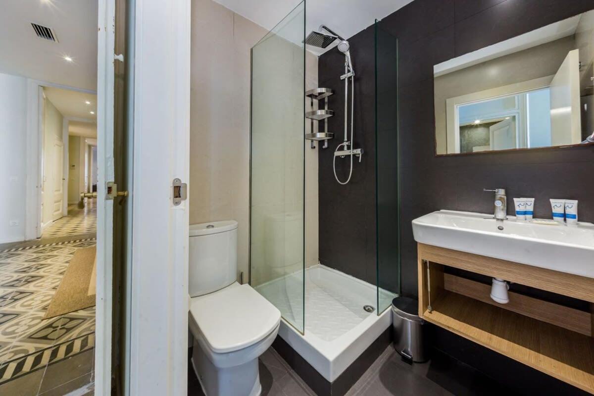 Apartment 4bedroom With Balcony In Ramblas 1 1 *