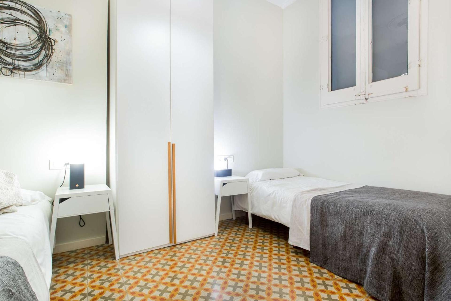 4bedroom With Balcony In Ramblas 1 1