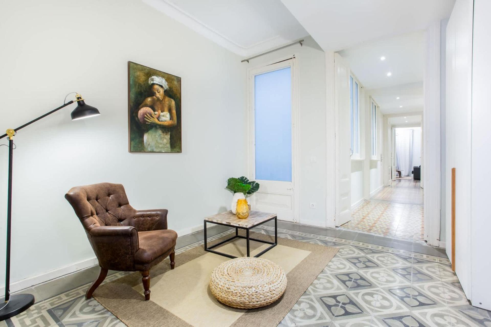 4bedroom With Balcony In Ramblas 1 1 Apartment